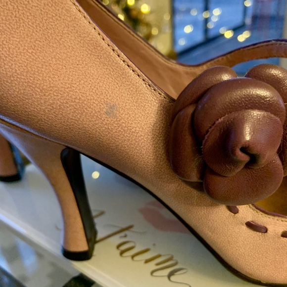 💜BCBG Ruanda Mary Jane Pump - Picture 5 of 6